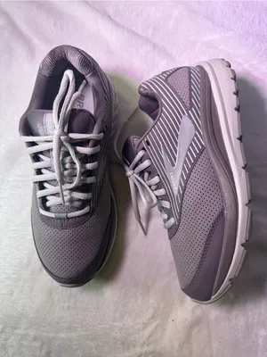 Brooks Women's Lavender Athletic Walking Shoe with White Accents thumbnail 6