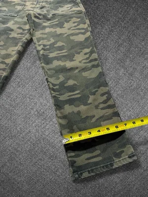 Universal Thread High Rise Straight Camo Pants Women’s Size 2/26 thumbnail 5
