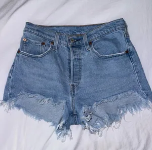 Levi’s 501 Shorts thumbnail 1