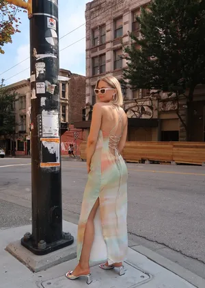 Another girl dress Multiple thumbnail 2