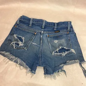 Vintage style wrangler cut off denim shorts medium wash‎ thumbnail 7