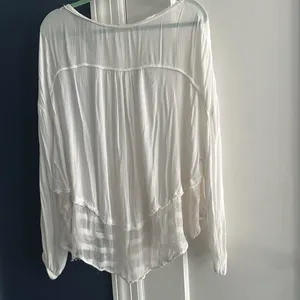 Free People large rayon gauzy flowy Elegant off scoop White Button-Up Top thumbnail 7