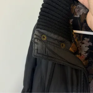 Free People We The Free Black Puffer Jacket Size Medium Black Floral Coat thumbnail 5