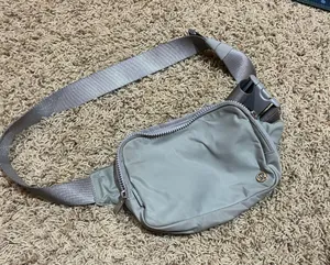Lululemon Everywhere Belt Bag Large thumbnail 1
