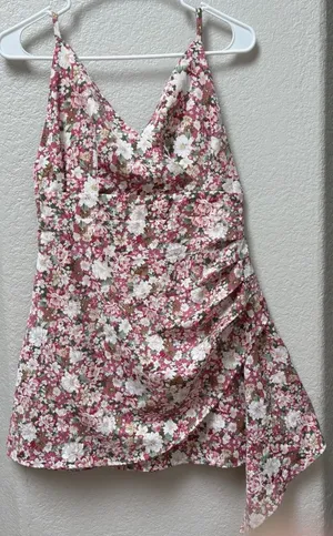 Pink Floral Ruched Mini Sundress Strappy Backless Sweetheart Romantic Sz Medium thumbnail 1