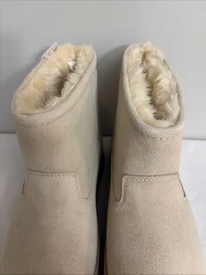 Time And Tru Women’s New! Beige Suede Platform Cozy Winter Boots Size 8 thumbnail 4