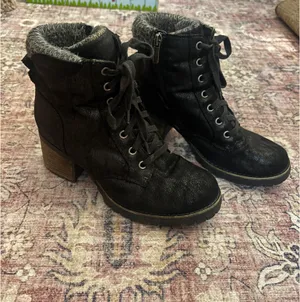Carlos Santana Ankle Booties Black with Grey Knitted Trim 7.5M thumbnail 2