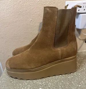NEW Calvin Klein Women's Nevia Chelsea Wedge Ankle Boot‎ - Cognac Suede - 10 thumbnail 1