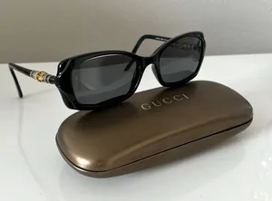 GUCCI Eyeglasses/Sunglasses thumbnail 1