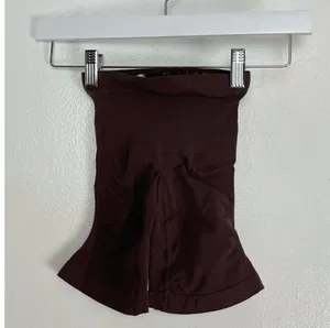 SKIMS Sculpting Mid Thigh Shorts in Cocoa Size XX-Small/X-Small thumbnail 4