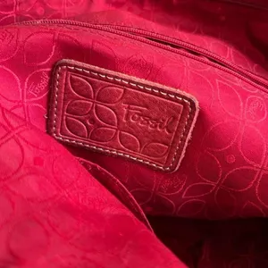 Fossil Red Pebbled Leather Multi Pocket Crossbody Messenger Travel Bag Medium thumbnail 5