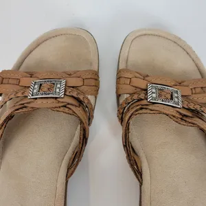 Minnetonka Women's Sandals 8 Tan Medallion Leather Flat Comfort Slides Slip On thumbnail 8