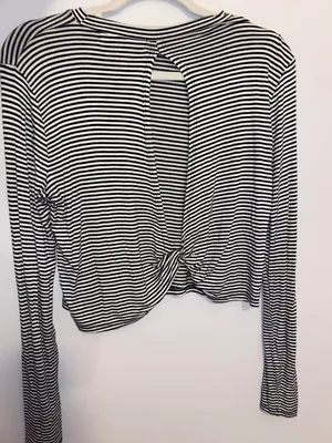 Forever 21 Long Sleeve Striped Crop Top thumbnail 2