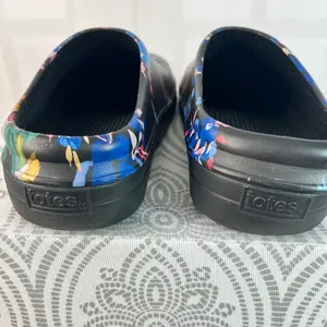 Totes Black Blue Bailey Everywear Floral Lightweight Gardening Clogs Size 10 thumbnail 4