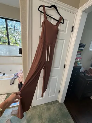 VUORI Pose Mudra Jumpsuit Ribbed Drawstring Athleisure Hazelnut Brown Size Large thumbnail 5