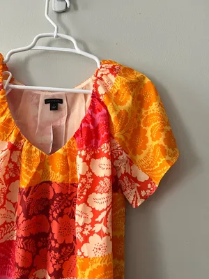 Ann Taylor Women’s Floral Orange Short Sleeve Blouse Size Small thumbnail 2