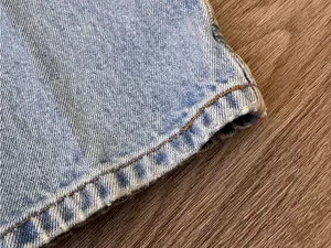 Levi’s 550 Relaxed Fit Tapered Leg 12 Misses Light Wash High Rise Denim Jeans thumbnail 5