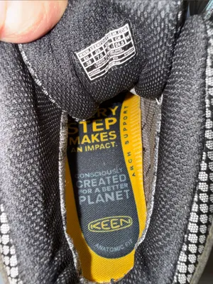 Keen Kids Gray and Black Trail Boots thumbnail 9