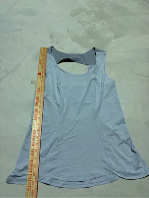 Lululemon Women’s Light Gray Sleeveless Active Tank Top thumbnail 2