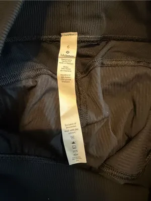 Lululemon Dance Studio Crop *25" Size 6 thumbnail 6