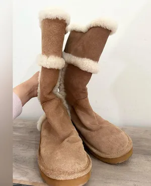 Michael Kors Winter Tall Suede Boots Walnut - size 9 sheep fur thumbnail 3