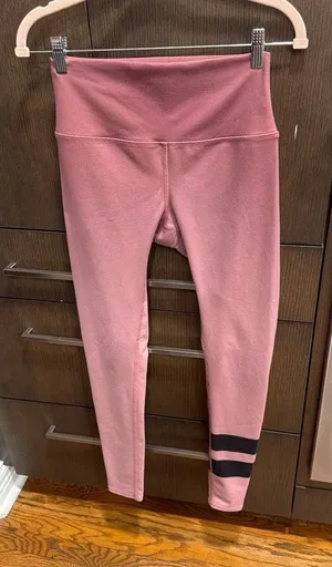Alo airbrush gradient leggings pink small‎ thumbnail 1