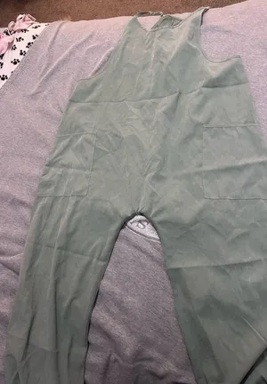 Green Overalls Size L thumbnail 1
