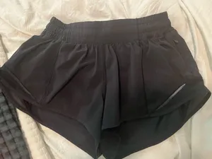 Lululemon Shorts thumbnail 1
