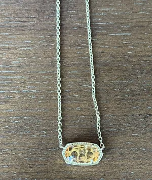 Kendra Scott Elisa Gold Necklace thumbnail 1