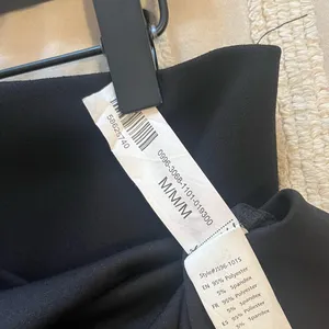 Black woven pencil skirt - knee length size medium thumbnail 2