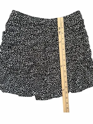 Abercrombie & Fitch Black and White Printed Ruffle Mini Skirt thumbnail 4