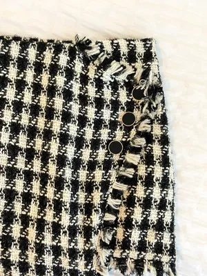 J.O.A. Beautiful Tweed Asymmetrical Skirt!! thumbnail 3