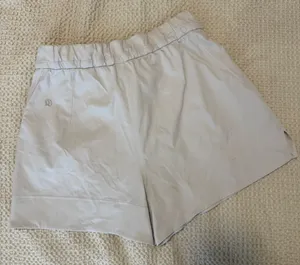 Lululemon Shorts thumbnail 2