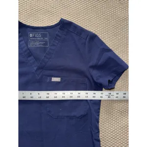 FIGS Women's Technical Collection Scrub Top Blue Short Sleeve V Neck Sz 2XS thumbnail 6