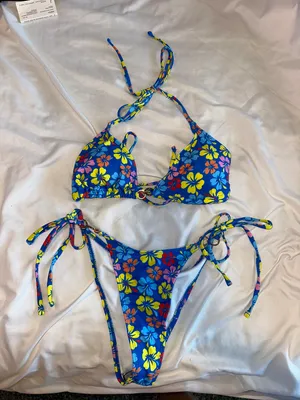 SheIn Triangle Bikini thumbnail 1