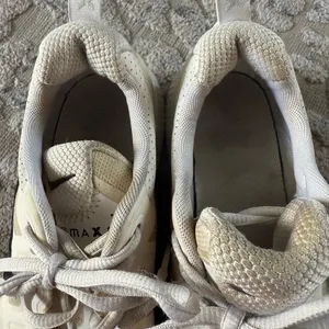 Nike Air Max| Cream and white Sneakers size 6 thumbnail 6