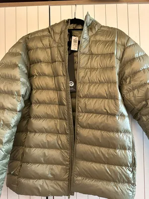 Aritzia Super World Men’s Lite Down Jacket thumbnail 12