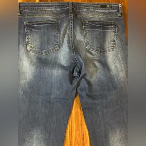 Kut From the Kloth Catherine Boyfriend Jeans thumbnail 9