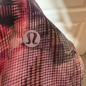 Lululemon Run Times Short II *4". Sz 8 Preloved Excellent condition. thumbnail 4