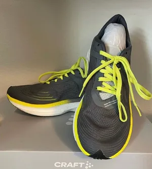 Craft Pro Endurance Distance Women’s Size 9 Grey and yellow Running Shoes thumbnail 1