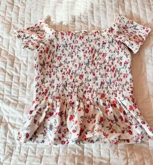 American Eagle White Floral Smocked Off The Shoulder Blouse Size Small thumbnail 2