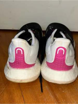 ADIDAS Pureboost 21 Running Shoes Black/White WOMEN Size 9 GX8088 thumbnail 3