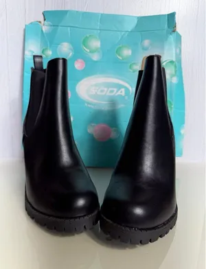 Soda Glove-S Black Chelsea Lug Sole Ankle Boots Size 8 NEW thumbnail 1