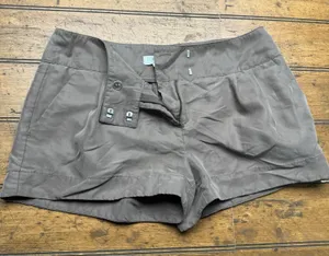 forever 21 essentials shorts size Medium M‎ thumbnail 1