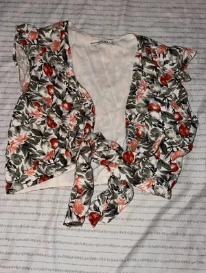 Abercrombie Top thumbnail 1