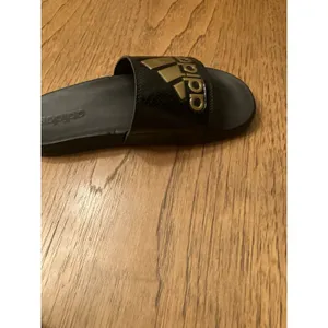 adidas Women’s Black Slide Slip-On Sandals Gold Logo US 9 thumbnail 4