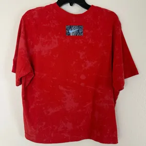 Nike Red Cropped T-Shirt - Size M - Great Condition! thumbnail 8