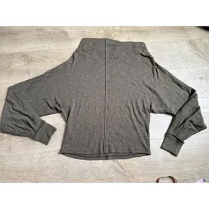 EUC Free People We the Free Women's Oversized Green Dolman Sweater Top size S thumbnail 2