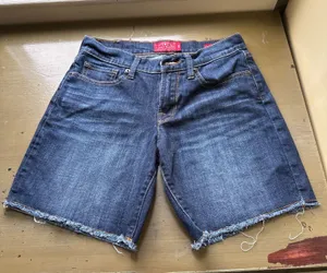 Lucky Brand Shorts 26” Waist thumbnail 1