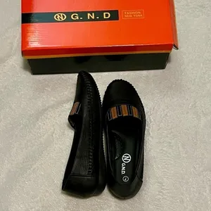 GND Black Loafers Shoes Size 7 thumbnail 2